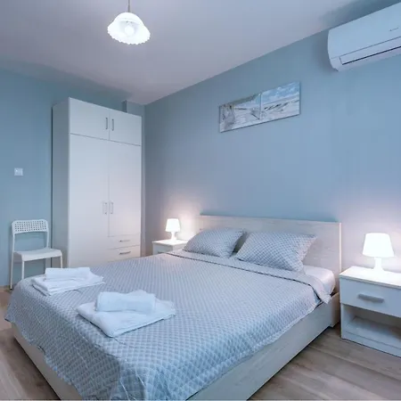 Daisy - 3 And Kitchen In Lazur Апартаменты *